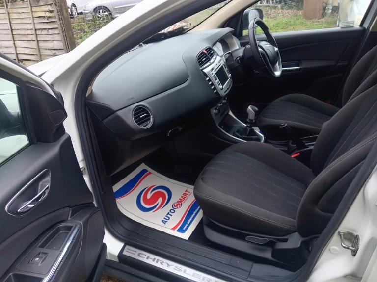 2012 Chrysler Delta 1.4 M-Air SE SAT NAV SHOWROOM CONDITION CAN SECURE 24/7 ON NET DELIVERY AVA H...