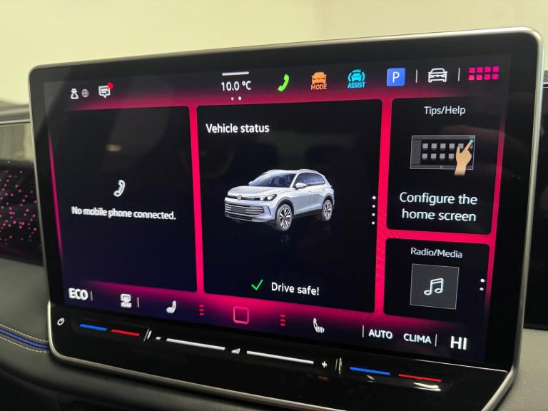 2025 Volkswagen Tiguan 1.5 TSI eHybrid 19.7kWh R-Line SUV 5dr Petrol Plug-in Hybrid DSG Euro 6 (s...