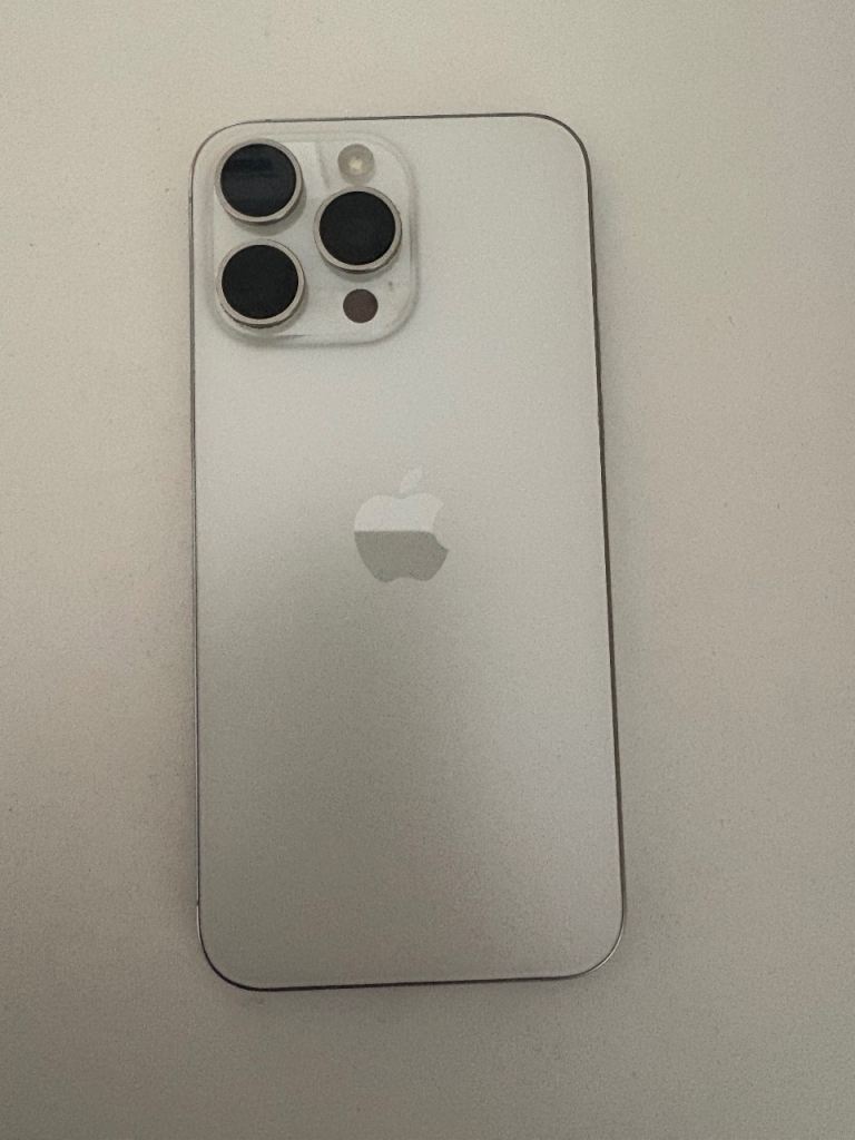 iPhone 15 Pro Max