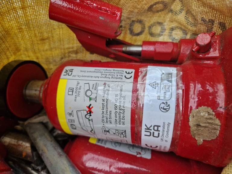3.5 tonne cylinder jack-brand new