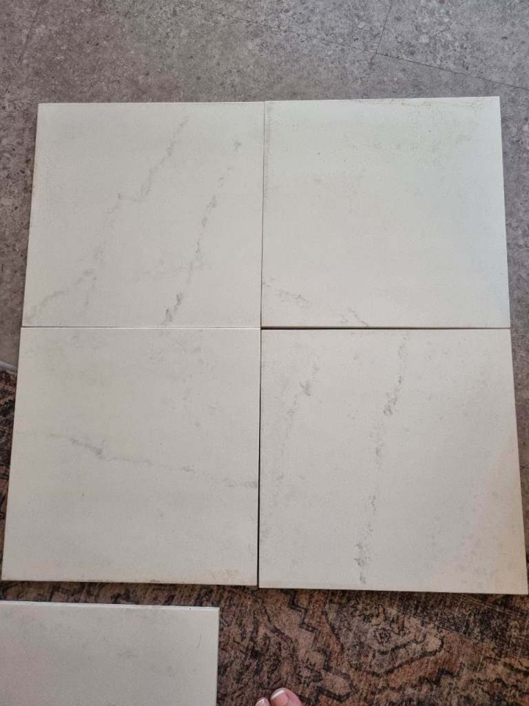 21 unused Italian ceramic floor tiles 