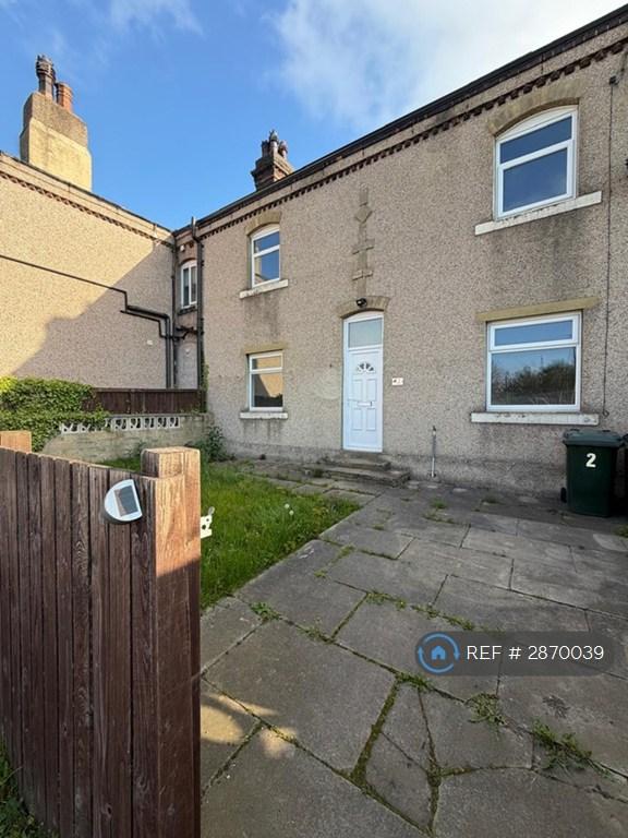 3 bedroom house in Gas House Yard, Bradford, BD12 (3 bed) (#2870039)