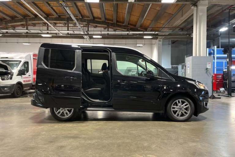 2021 Ford Tourneo Connect 1.5 EcoBlue 120 Titanium 5dr Manual MPV Diesel Manual