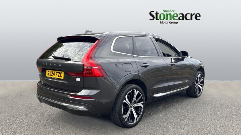 2024 Volvo XC60 Recharge Ultimate, T8 AWD Plug-in hybrid, Electric/Petrol, Bright ESTATE Petrol/E...