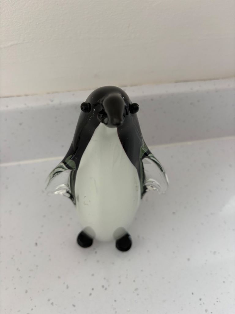 Charming Glass Penguin Figurine – As Good As New