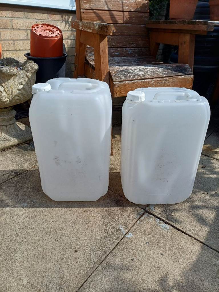 2 x 25 Litre Water / Liquid Barrels / Containers / Tubs / Drums
