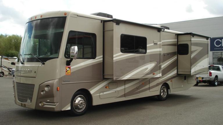 Winnebago Vista American Motorhome RV PETROL AUTOMATIC 2018/66