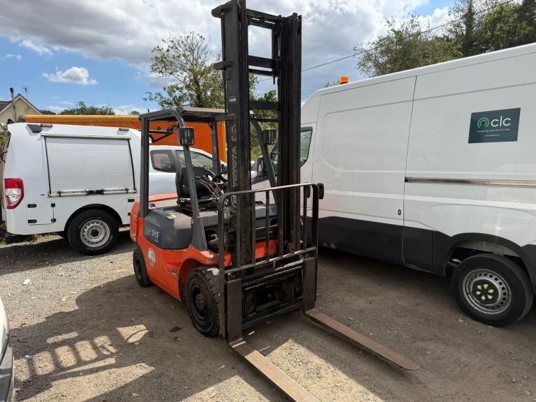 2002 Toyota OTHER FD 25 DIESEL FORK LIFT TRUCK 2.5 TON LIFT 2Z DIESEL ENGINE Pick Up Diesel Autom...