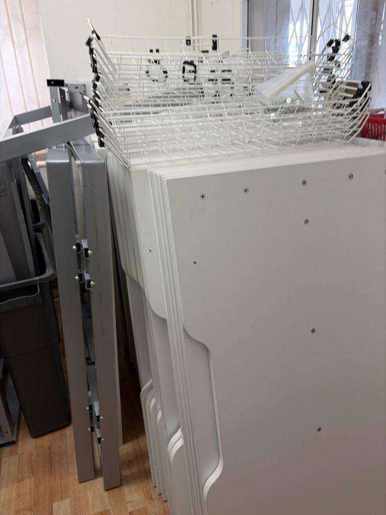 Used secondhand office pod bench bank hot desk white 120 x 80