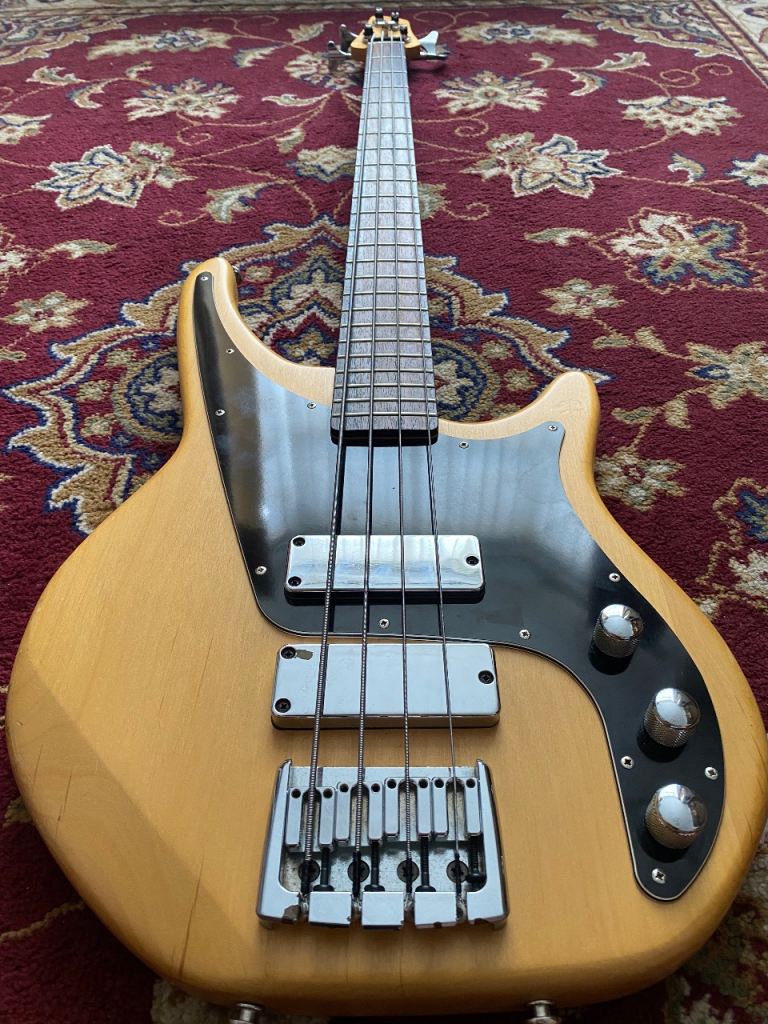 Status Shark Bass Guitar. Made in England. Rare 90’s  twin pickup model with case.