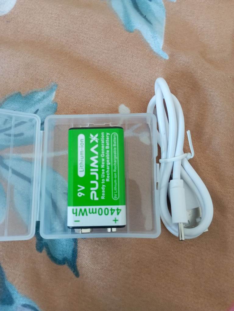FUJIMAX 9V Rechargeable Lithium Battery 4400mWh with USB-C Cable