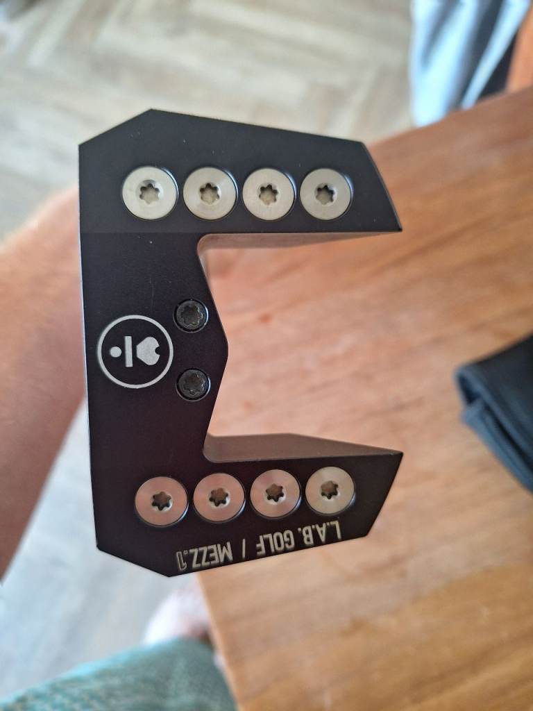 LAB Mezz golf putter