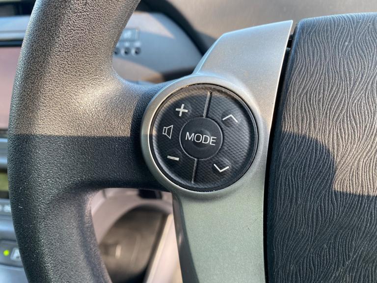 2015 Toyota Prius PRIUS T SPIRIT VVT-I CVT Hybrid