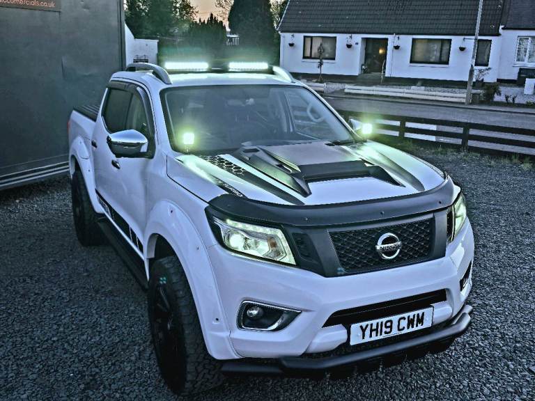 STUNNING 19 NISSAN NAVARA AUTO PICKUP 4X4 TEKNA SPEC 20" WHEELS ARCH KIT LED LIGHTS