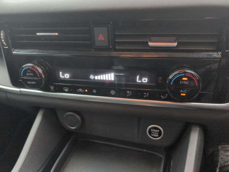 2021 Nissan Qashqai 1.3 DIG-T MHEV Acenta Premium SUV 5dr Petrol Hybrid Manual Euro 6 (s/s) (14 H...