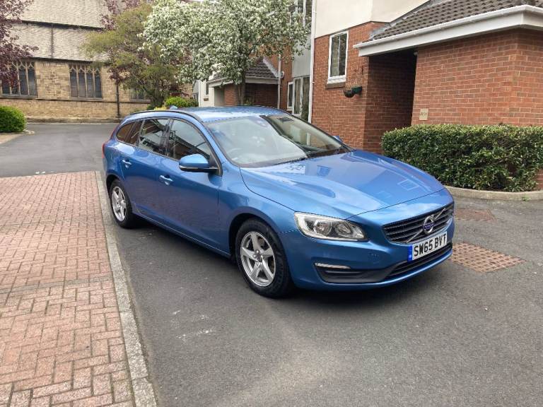 VOLVO V60 2.0 SPORTSWAGEN BUSINESS EDITION D2 ESTATE 6 SPEED £20 ROAD TAX