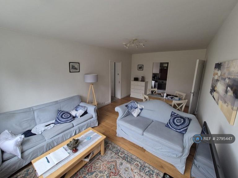 2 bedroom flat in Cranford Lodge, London, SW19 (2 bed) (#2795447)