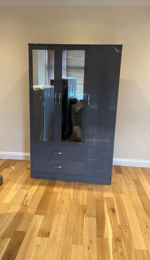 🚚 Brand New Fully Assembled Folding Wardrobes | 2-10 Doors Available