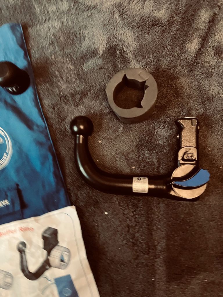 Price reduced detachable  tow bar 