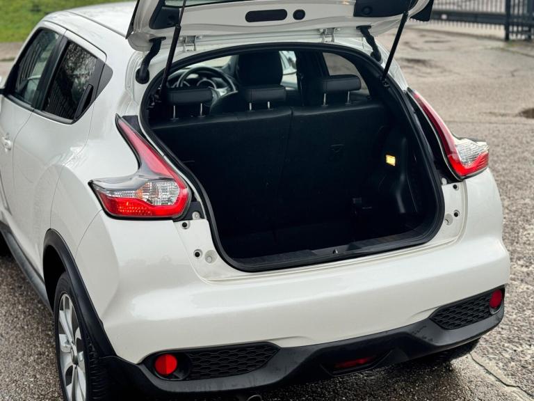 2018 Nissan Juke 1.6 [112] Tekna 5dr [Bose] HATCHBACK PETROL Manual