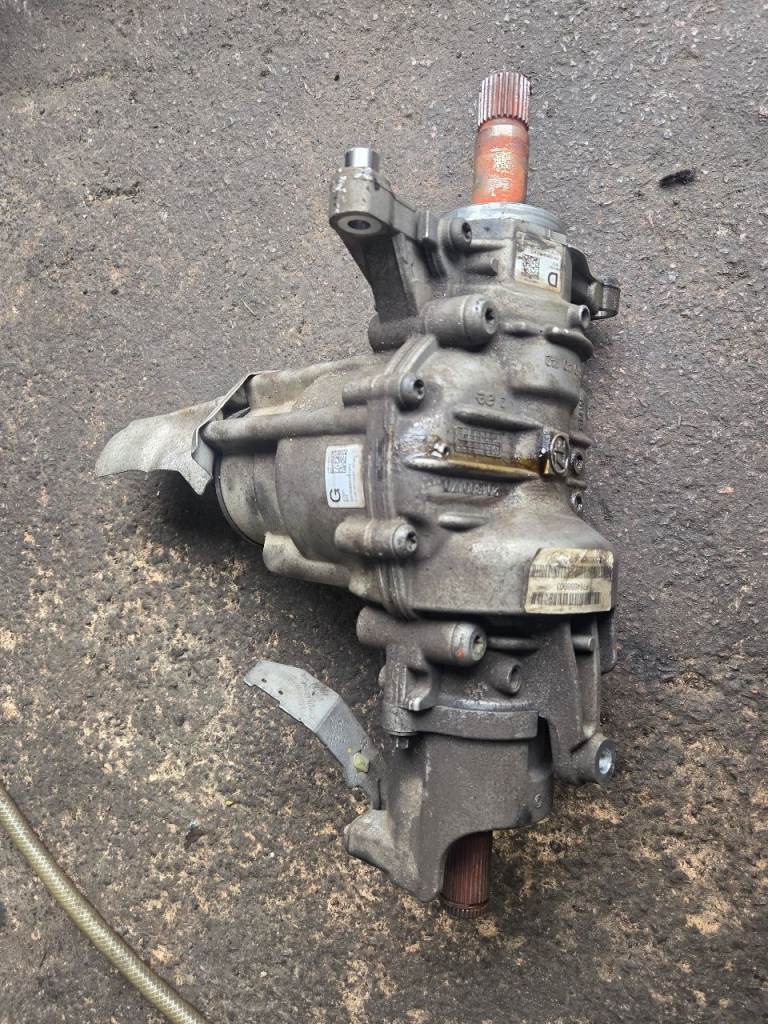 BMW X1 F48 gearbox transfer box case 201300170
