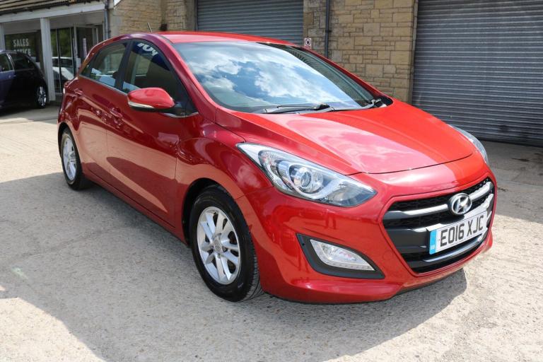 2016 Hyundai i30 1.6 CRDi Blue Drive SE Nav 5dr HATCHBACK DIESEL Manual