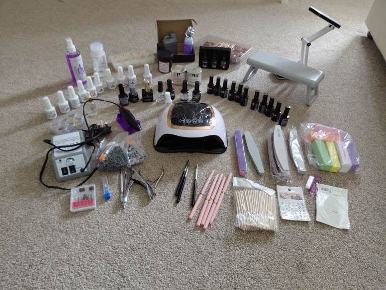 Gel & Acrylic Nail  Kit"