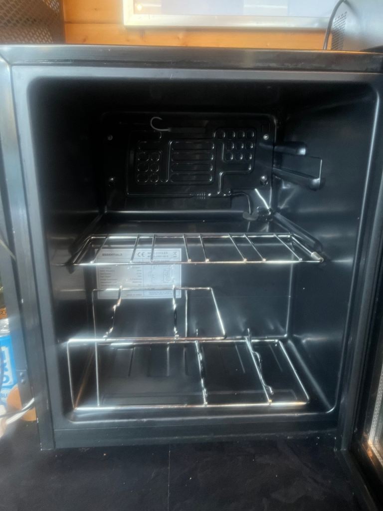 Mini Wine fridge