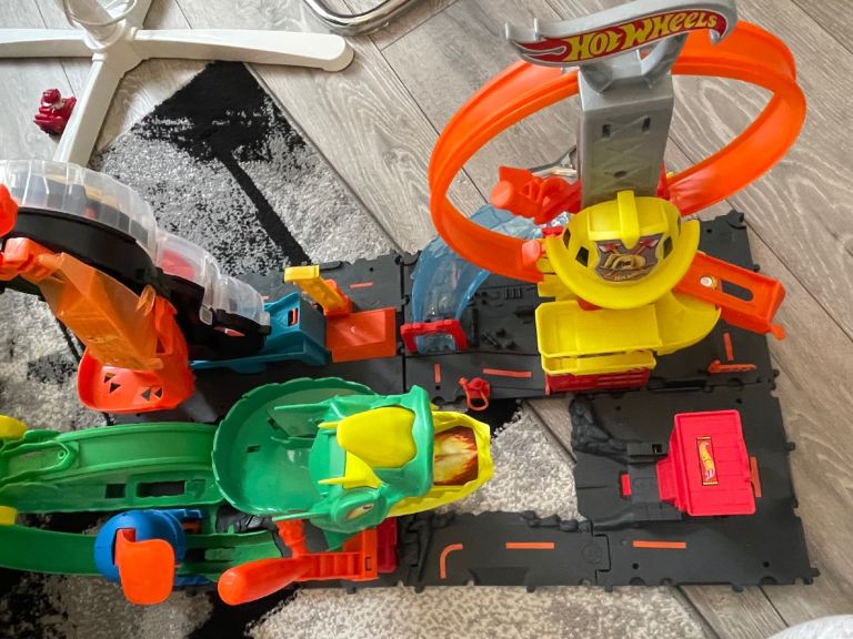 Hot Wheels City Bundle