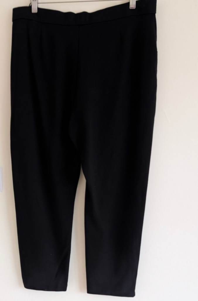 Ladies straight leg trousers 