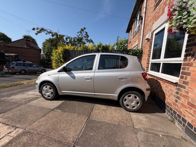 Toyota, YARIS, Hatchback, 2004, Manual, 998 (cc), 5 doors