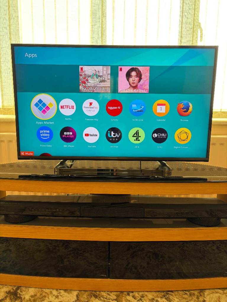 Panasonic 40" Smart TV - Good Condition, Ready for Apps