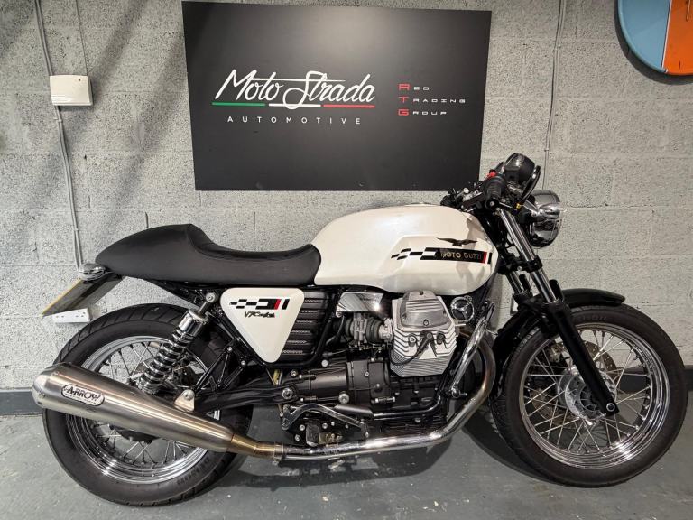 Moto Guzzi V7 Cafe Classic, Just 8917 Miles, Arrow Pipes