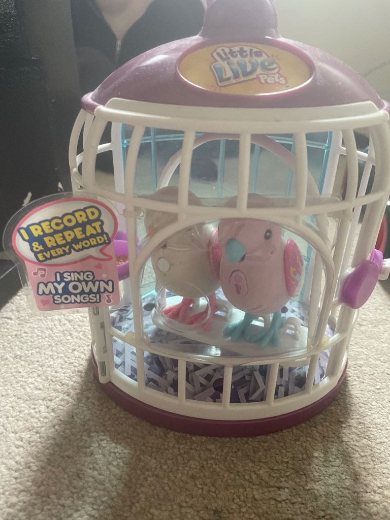 Little Live Pets Bird Cage with 2 Birds – As Good As New