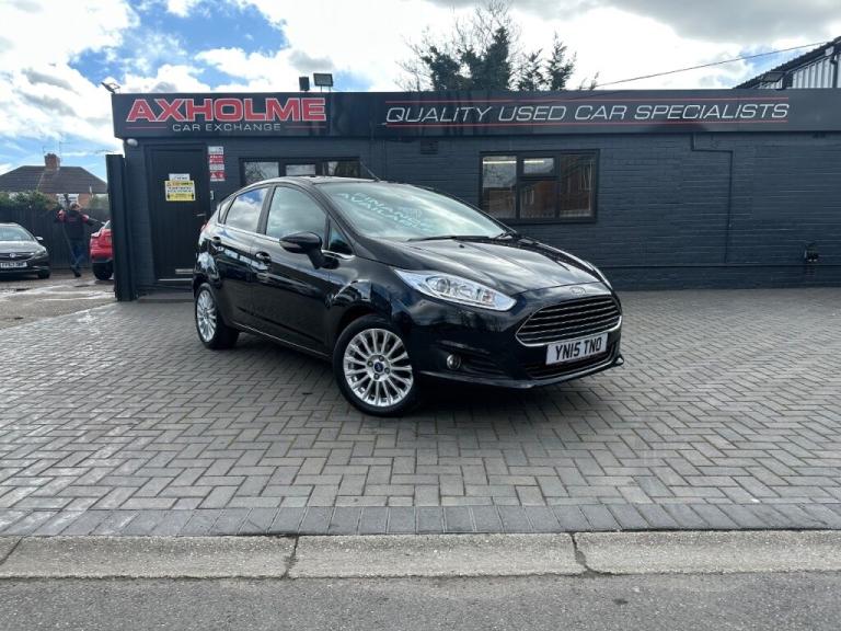  Ford Fiesta 1.0 EcoBoost Titanium 5dr ideal 1st car Petrol