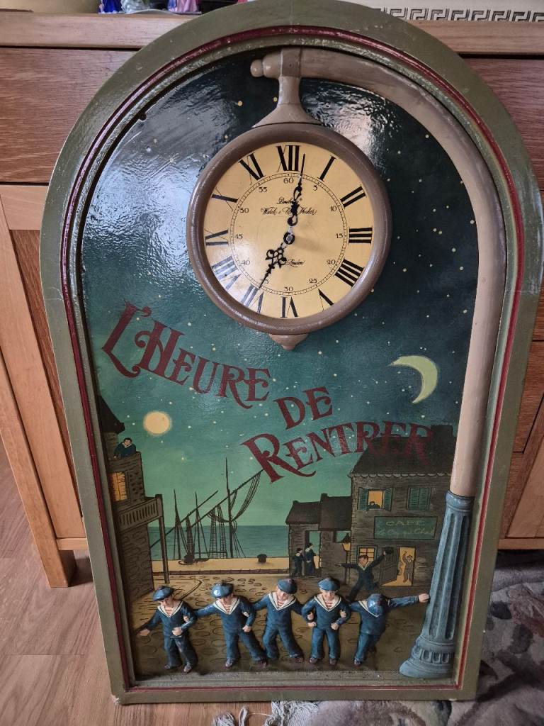 Country Corner 'L'Heure de Rentree' Wall Clock - Good Condition