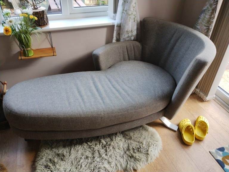 Fama Chaise Longue