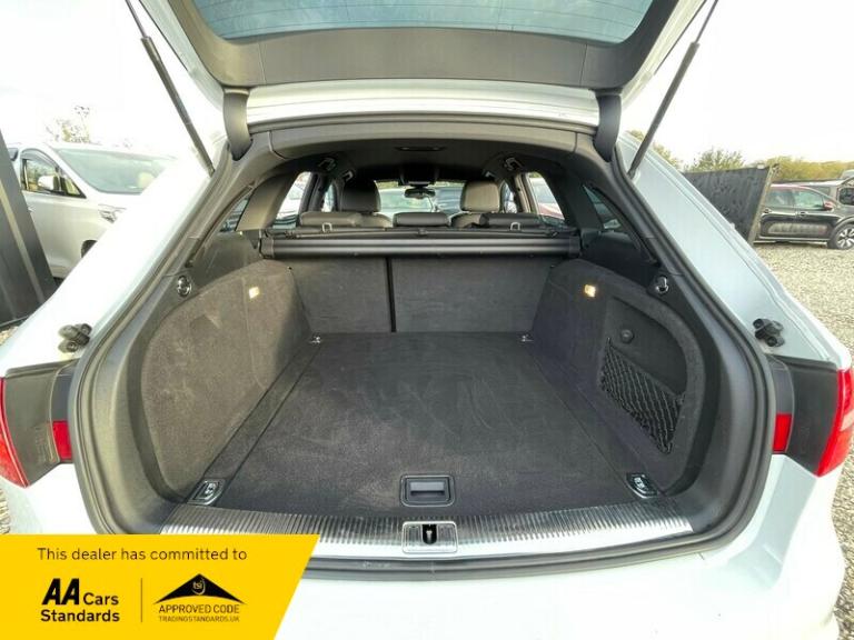 Audi A4 Avant 2015 2.0 TSFI S LINE AUTO PETROL