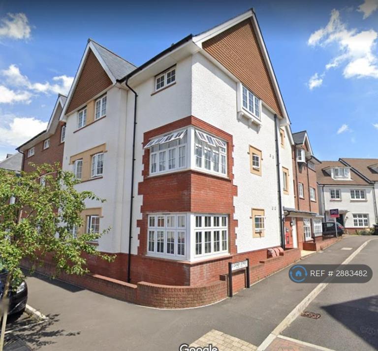 2 bedroom flat in Danby Street, Bristol, BS16 (2 bed) (#2883482)