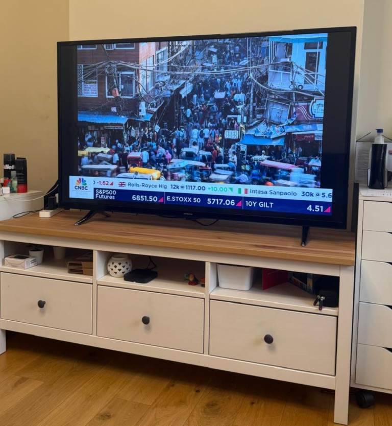 HITACHI 55INCH FVHD SMART LED TV