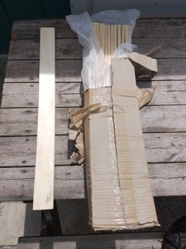 Wooden bed slats 