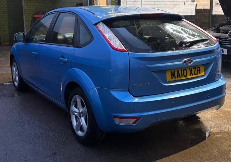 2010 Ford Focus 1.6 ZETEC - FIVE DOOR - FIVE SPEED MANUAL - ULEZ HATCHBACK Petrol Manual