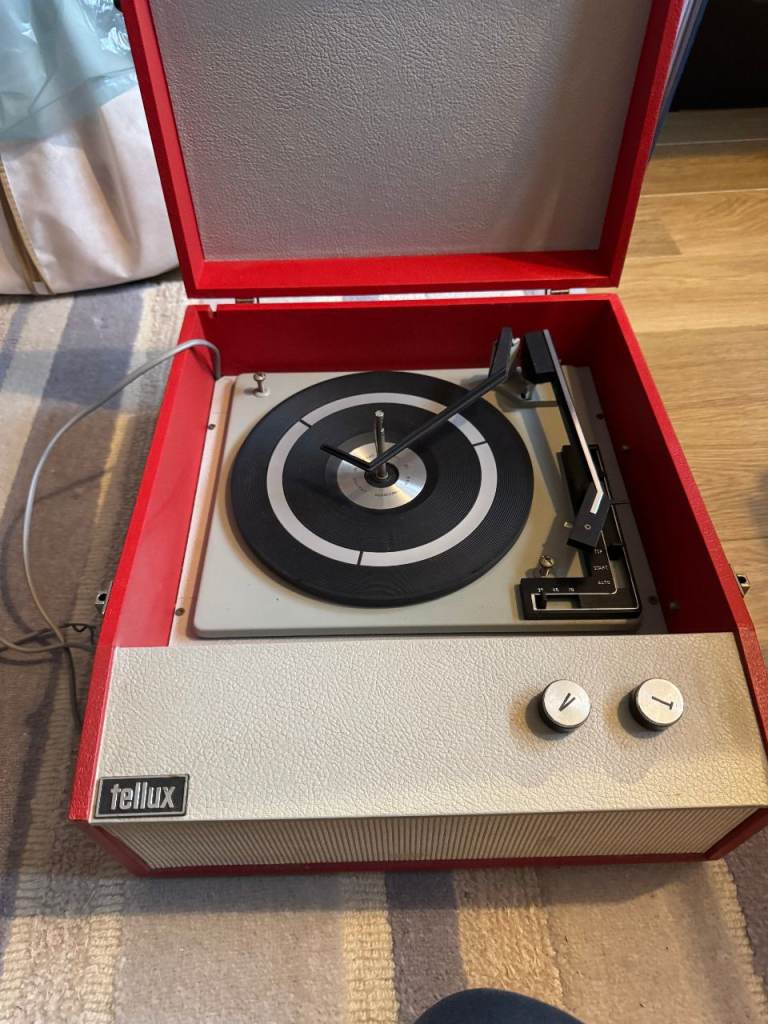  tellux turntable steroe.
