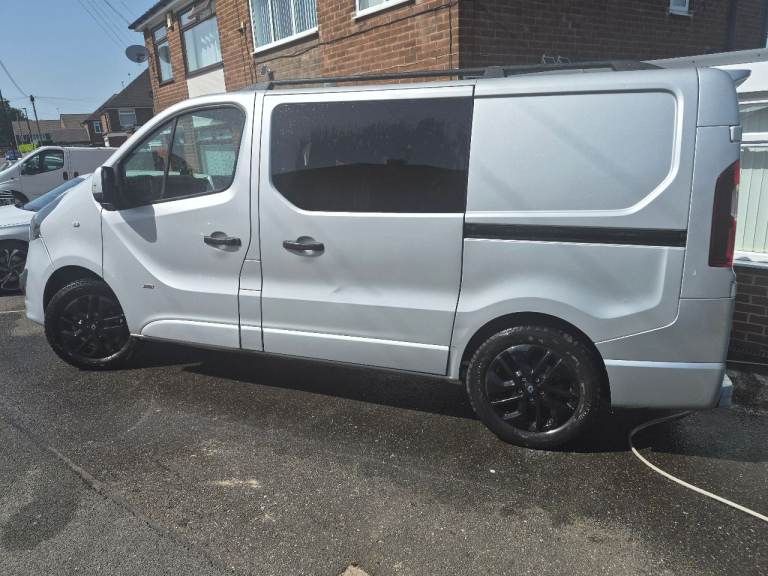 Vauxhall, VIVARO, Panel Van, 2015, Manual, 1598 (cc)