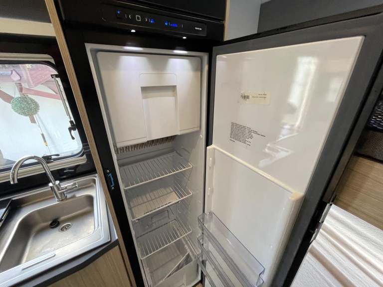 ADRIA SUN LIVING Sun Living By Adria A70 DK 7 Berth Family Motorhome White Manua