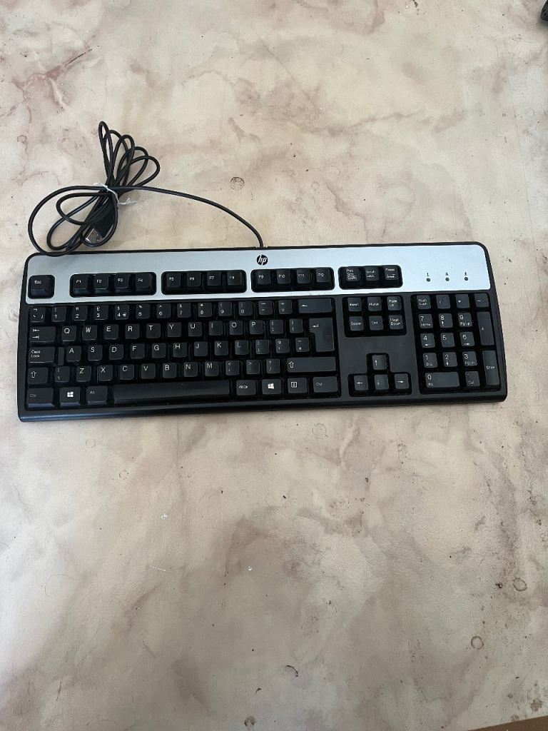 HP Wired Keyboard - Black & Silver, Good Condition