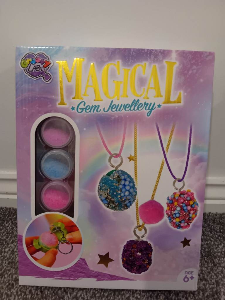 Brand new magical gem jewellery making kit 