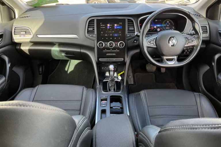 2022 Renault Megane 1.6 E-TECH PHEV 160 Iconic 5dr Auto ESTATE PETROL/ELECTRIC Automatic