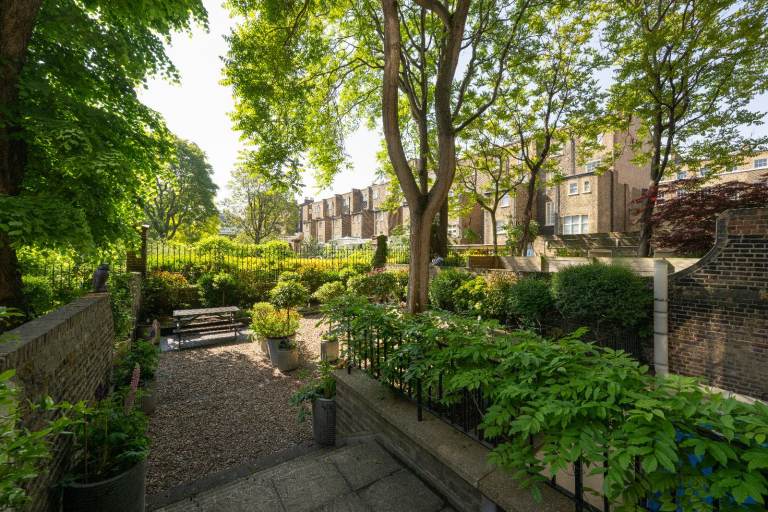 Russell Square - Office Studio Suite Available in Camden, Bloomsbury, WC1
