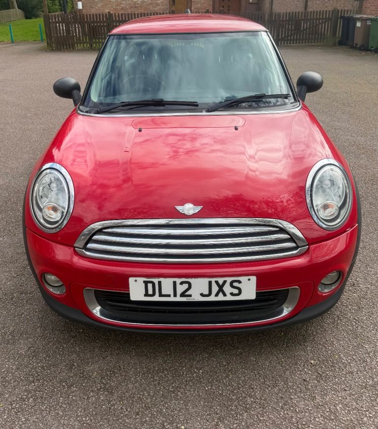 Mini Cooper One 1.6L Petrol - 2012 - Red - Manual 